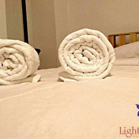 Light Wings Family Guesthouse Ереван Экстерьер фото