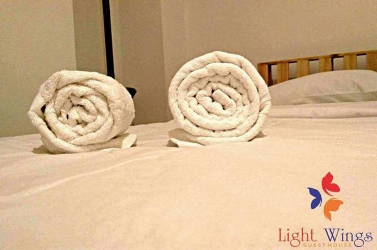 Light Wings Family Guesthouse Ереван Экстерьер фото